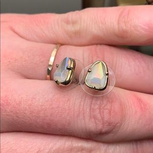 Kendra Scott Gold stud with crystal.